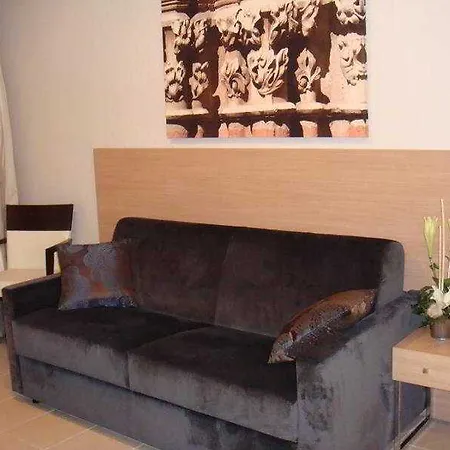 Residhome Occitania מלון דירות