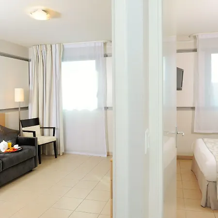 מלון דירות Residhome Occitania 3*