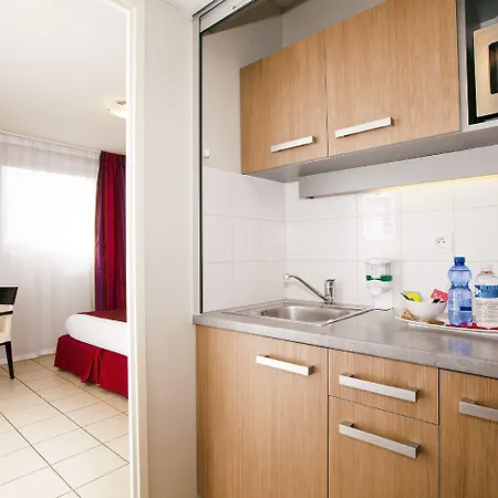 Apart-hotel Residhome Occitania